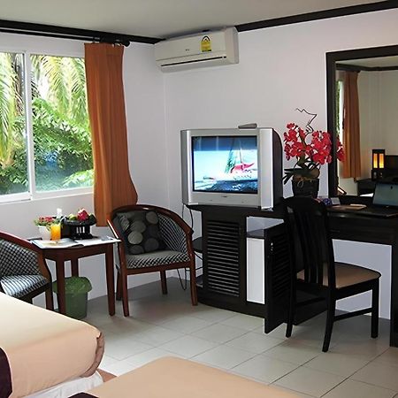 The Nice Patong Hotel Exterior photo
