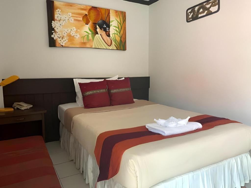 The Nice Patong Hotel Exterior photo
