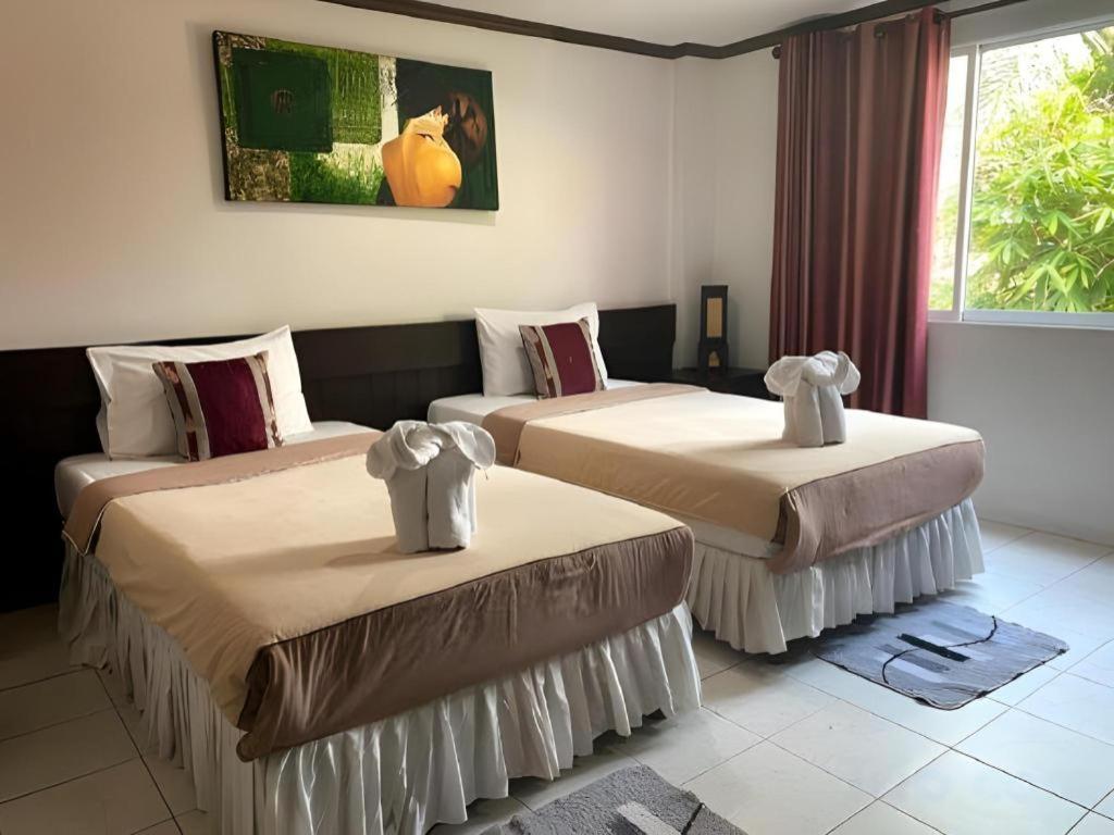 The Nice Patong Hotel Exterior photo