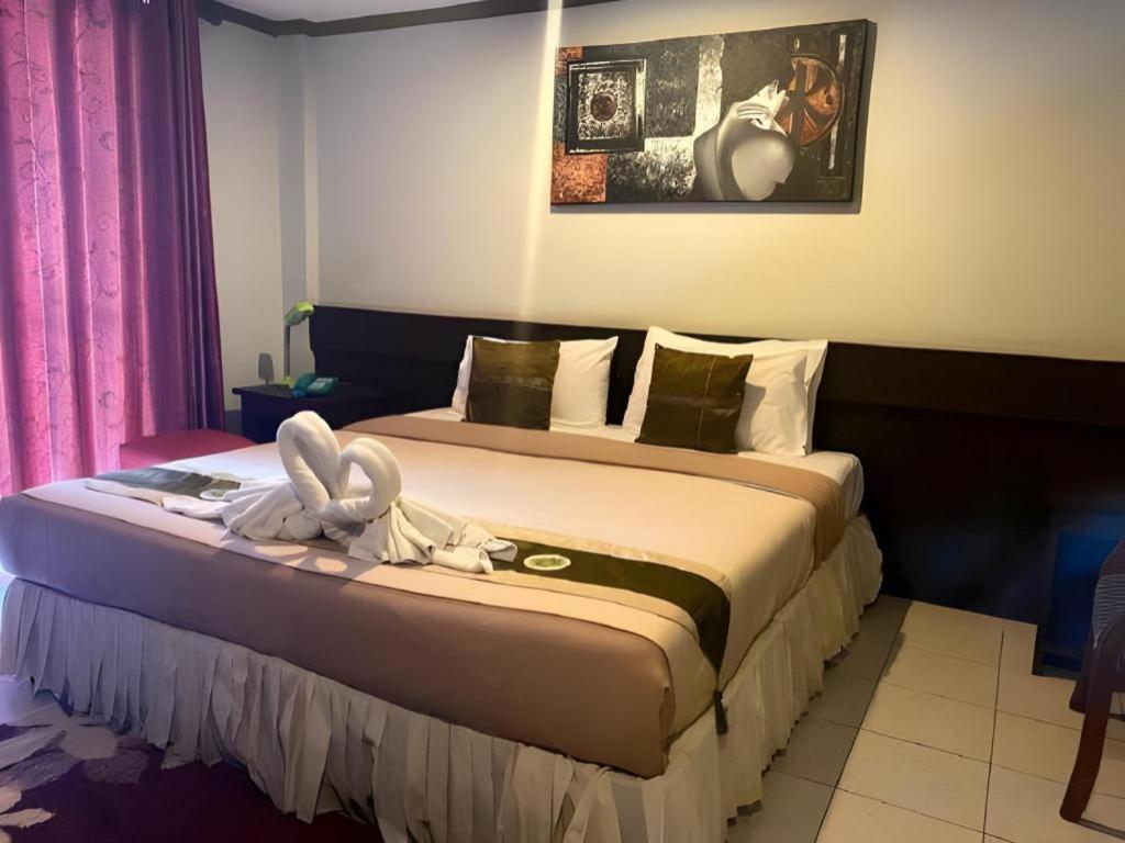 The Nice Patong Hotel Exterior photo