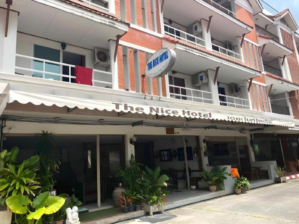 The Nice Patong Hotel Exterior photo