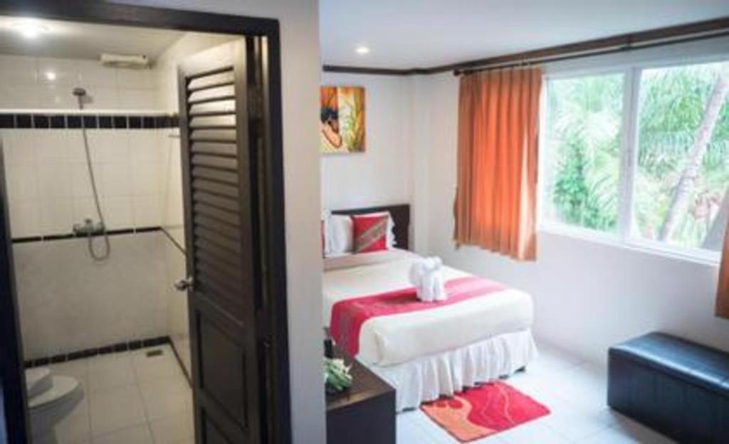 The Nice Patong Hotel Exterior photo