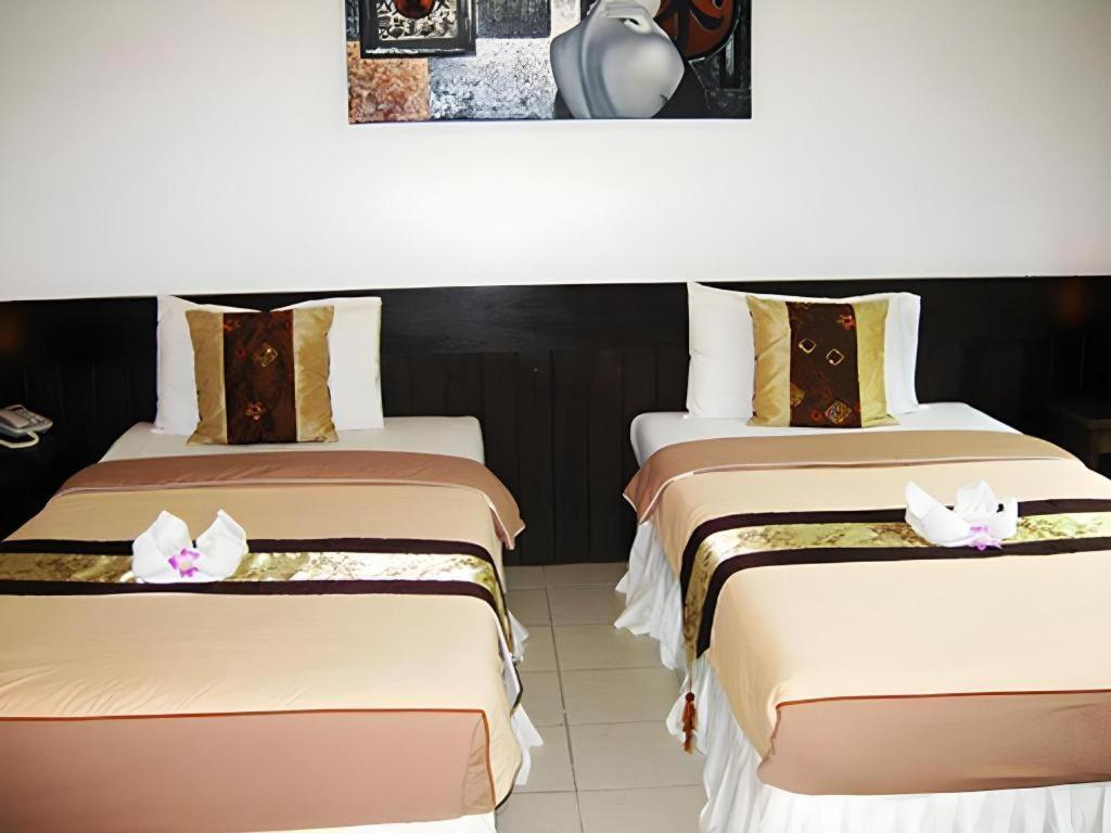 The Nice Patong Hotel Exterior photo