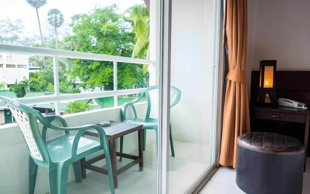 The Nice Patong Hotel Exterior photo